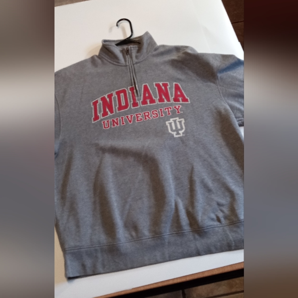 Jansport Indiana University pull over